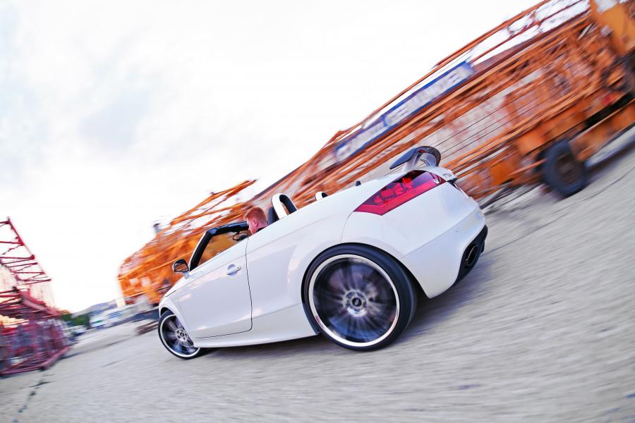  Audi TT RS Roadster by Senner Tuning (8J) 2010 года  (фото 21 из 23)
